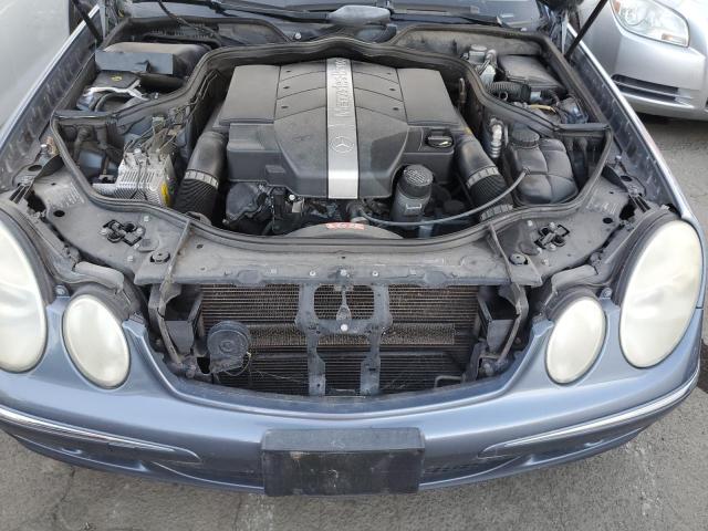 WDBUF65J75A610708 - 2005 MERCEDES-BENZ E 320 BLUE photo 11