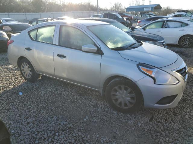 3N1CN7AP3JL856578 - 2018 NISSAN VERSA S SILVER photo 4