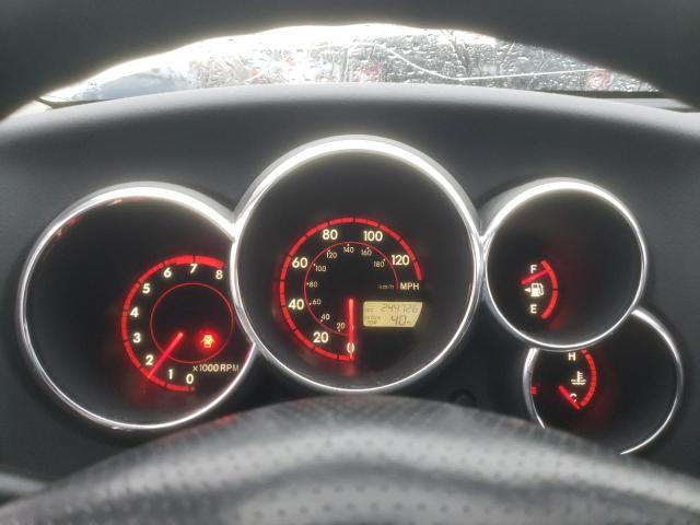 2T1KR32E14C216380 - 2004 TOYOTA COROLLA MA XR WHITE photo 9