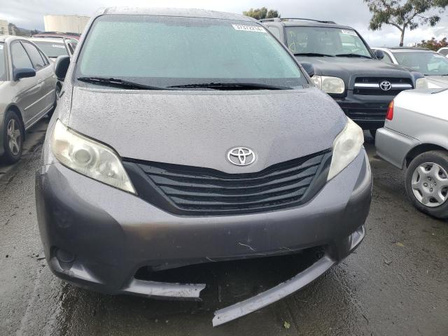 5TDZK3DCXES501800 - 2014 TOYOTA SIENNA GRAY photo 5