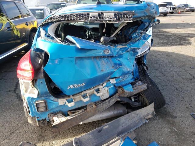 1FADP3K23GL390409 - 2016 FORD FOCUS SE BLUE photo 6