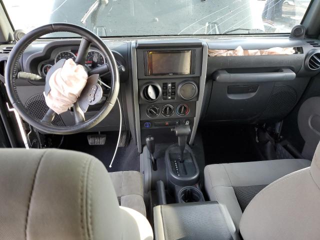 1J4BA3H16AL204171 - 2010 JEEP WRANGLER U SPORT შავი ფოტო 8