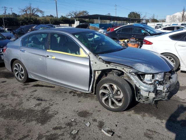 1HGCR2F79HA244630 - 2017 HONDA ACCORD EX SILVER photo 4