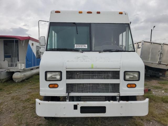 4UZAANBW71CJ35827 - 2001 FREIGHTLINER CHASSIS M LINE WALK-IN VAN WHITE photo 5