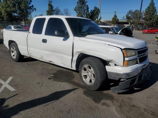 1GCEC19Z77Z168373 - 2007 CHEVROLET SILVERADO C1500 CLASSIC WHITE photo 4