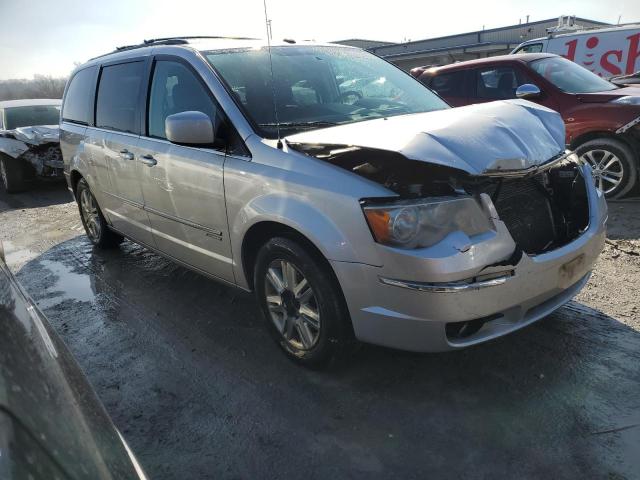 2A4RR5D16AR298696 - 2010 CHRYSLER TOWN & COU TOURING ვერცხლისფერი ფოტო 4