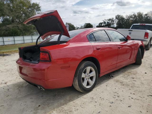 2C3CDXBG4DH525282 - 2013 DODGE CHARGER SE RED photo 3