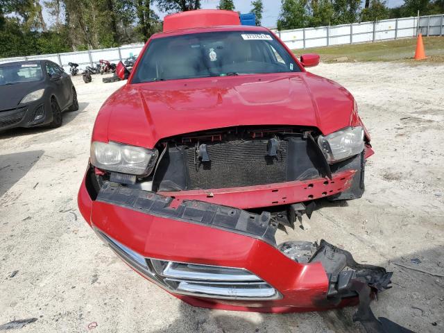 2C3CDXBG4DH525282 - 2013 DODGE CHARGER SE RED photo 5