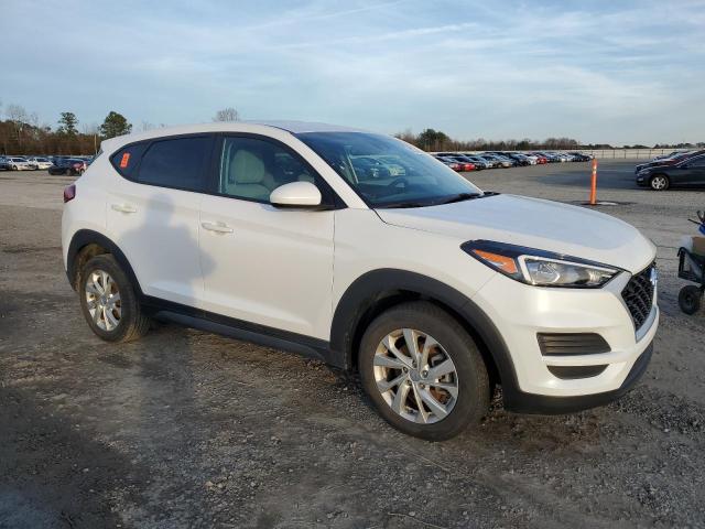 KM8J23A41KU955043 - 2019 HYUNDAI TUCSON SE WHITE photo 4