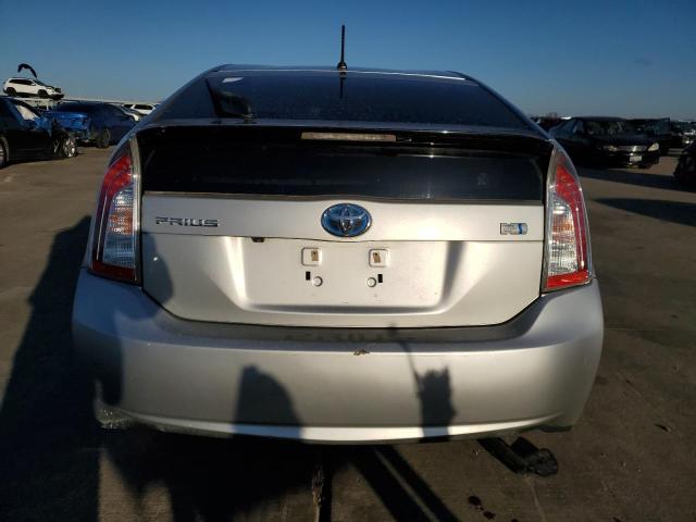 JTDKN3DU4F0470145 - 2015 TOYOTA PRIUS SILVER photo 6