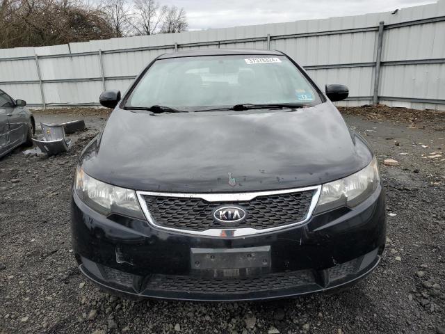 KNAFU5A27D5658299 - 2013 KIA FORTE EX BLACK photo 5