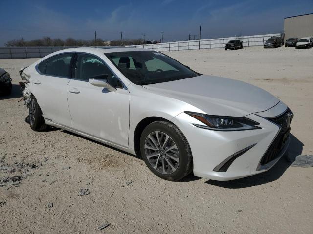 58ADA1C1XNU016199 - 2022 LEXUS ES 300H BASE WHITE photo 4