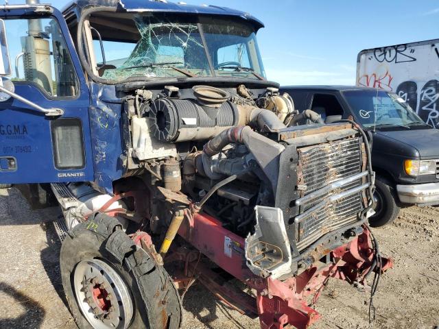 1M2AG11C56M025231 - 2006 MACK 700 CV700 BLUE photo 9