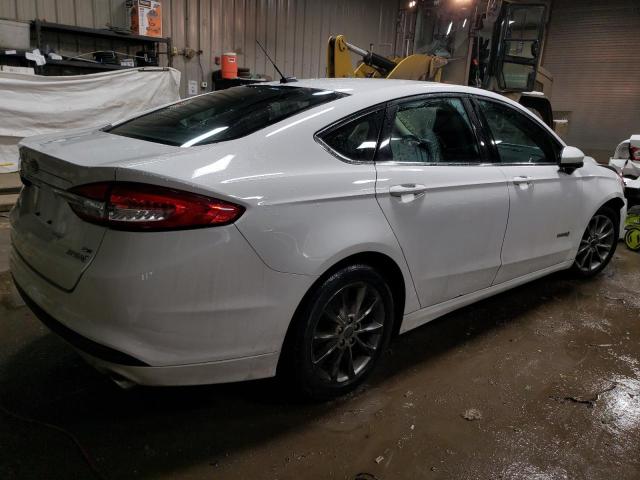 3FA6P0LUXHR380910 - 2017 FORD FUSION SE HYBRID WHITE photo 3