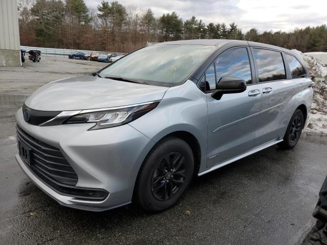 5TDKRKEC5MS019286 - 2021 TOYOTA SIENNA LE SILVER photo 1