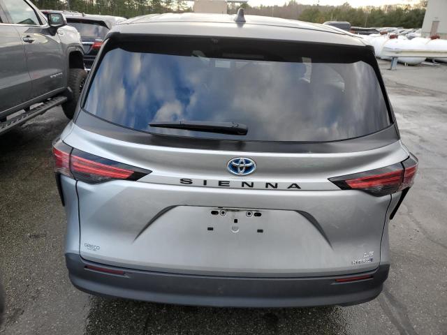 5TDKRKEC5MS019286 - 2021 TOYOTA SIENNA LE SILVER photo 6