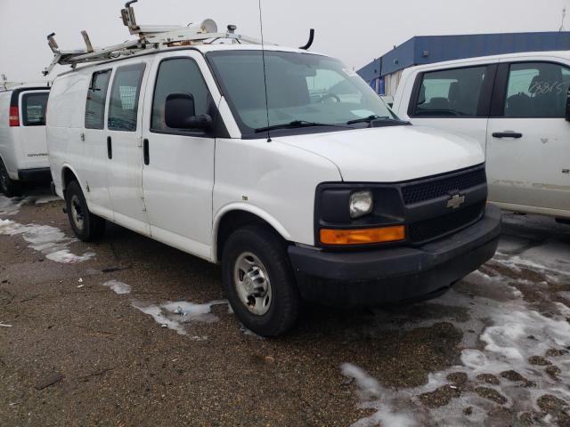 1GCWGFCA7D1903808 - 2013 CHEVROLET EXPRESS G2 WHITE photo 4