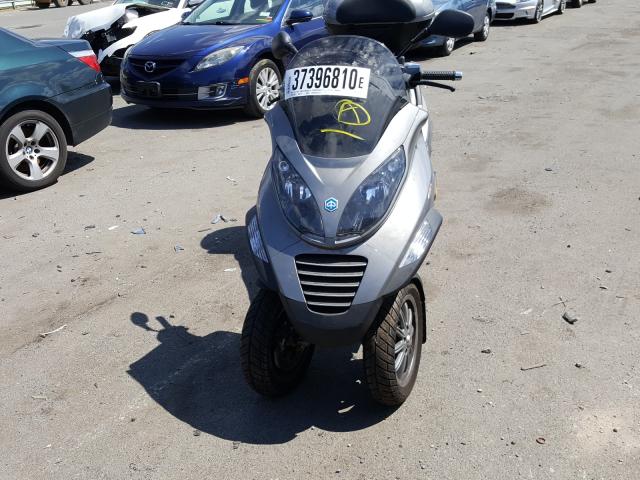 ZAPM590TX95001169 - 2009 PIAGGIO MP3 400  photo 2