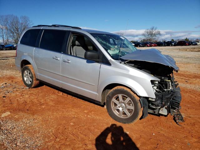 2A4RR2D15AR353573 - 2010 CHRYSLER TOWN & COU LX SILVER photo 4