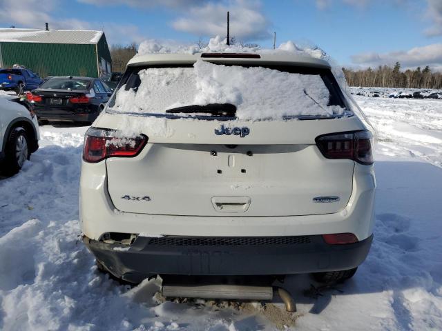 3C4NJDBB5LT101499 - 2020 JEEP COMPASS LATITUDE WHITE photo 6