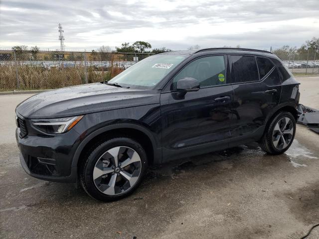 YV4L12UK4R2285155 - 2024 VOLVO XC40 CORE BLACK photo 1