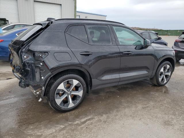 YV4L12UK4R2285155 - 2024 VOLVO XC40 CORE BLACK photo 3