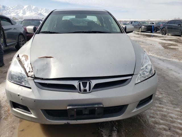 1HGCM56306A173716 - 2006 HONDA ACCORD SE SILVER photo 5