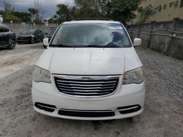 2C4RC1BG5DR638125 - 2013 CHRYSLER TOWN & COU TOURING WHITE photo 5