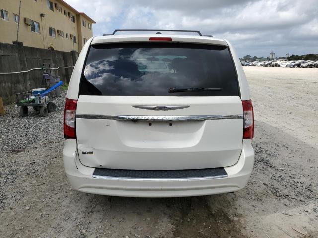 2C4RC1BG5DR638125 - 2013 CHRYSLER TOWN & COU TOURING WHITE photo 6