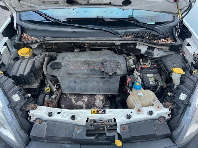 ZFBERFAT2G6B45500 - 2016 RAM PROMASTER თეთრი ფოტო 7