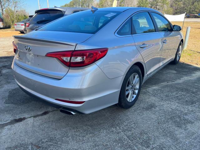 5NPE24AF0FH164595 - 2015 HYUNDAI SONATA SE SILVER photo 4