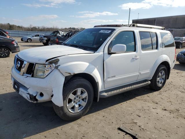 2005 NISSAN PATHFINDER LE, 