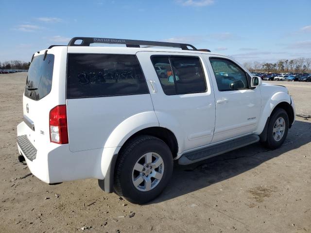5N1AR18WX5C748880 - 2005 NISSAN PATHFINDER LE 白色 照片 3