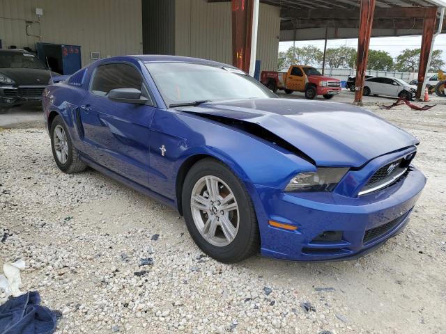 1ZVBP8AM6E5305675 - 2014 FORD MUSTANG BLUE photo 4