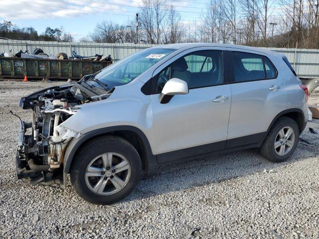 KL7CJNSB0JB722626 - 2018 CHEVROLET TRAX LS SILVER photo 1