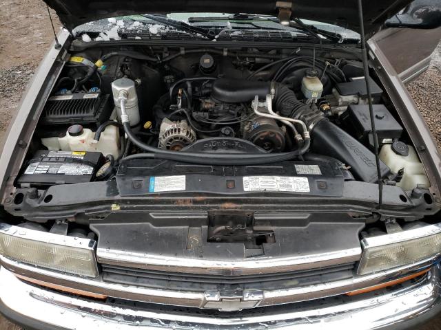 1GNDT13W9W2179528 - 1998 CHEVROLET BLAZER BROWN photo 12