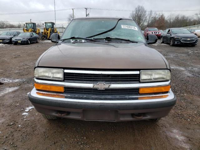 1GNDT13W9W2179528 - 1998 CHEVROLET BLAZER BROWN photo 5