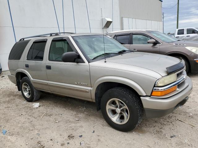 1GNCS13X04K134823 - 2004 CHEVROLET BLAZER TAN photo 4