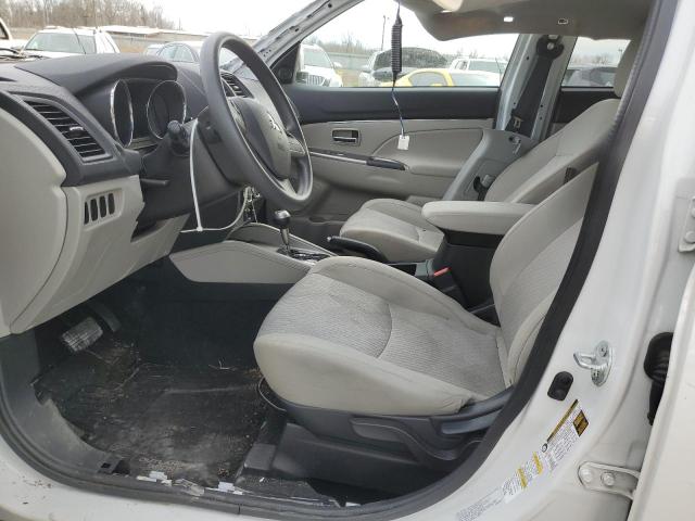 JA4AP3AU7JU004926 - 2018 MITSUBISHI OUTLANDER ES თეთრი ფოტო 7