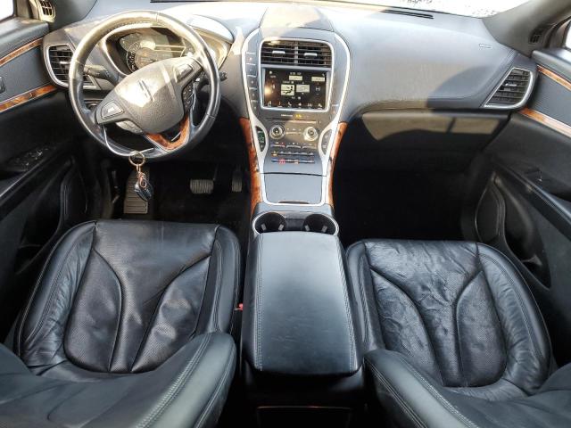 2LMPJ8LR7JBL14894 - 2018 LINCOLN MKX RESERVE رمادي صورة 8