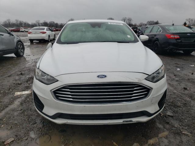 3FA6P0LU7KR242717 - 2019 FORD FUSION SE WHITE photo 5