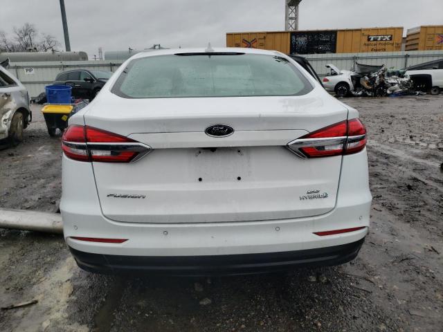 3FA6P0LU7KR242717 - 2019 FORD FUSION SE WHITE photo 6