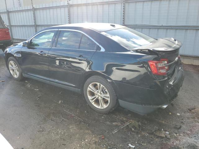 1FAHP2E8XJG124784 - 2018 FORD TAURUS SEL BLACK photo 2