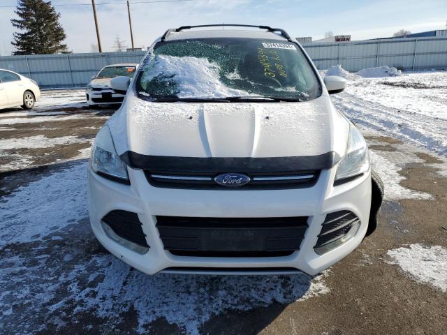 1FMCU9G98EUC78764 - 2014 FORD ESCAPE SE WHITE photo 5