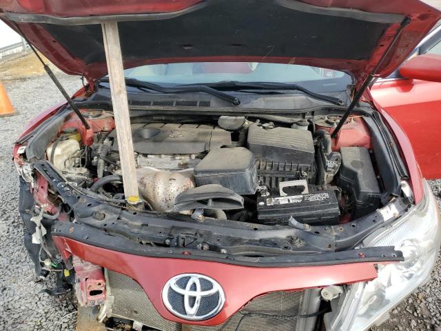 4T1BF3EK4BU163194 - 2011 TOYOTA CAMRY BASE RED photo 11