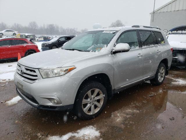 5TDBK3EH0DS257858 - 2013 TOYOTA HIGHLANDER BASE SILVER photo 1