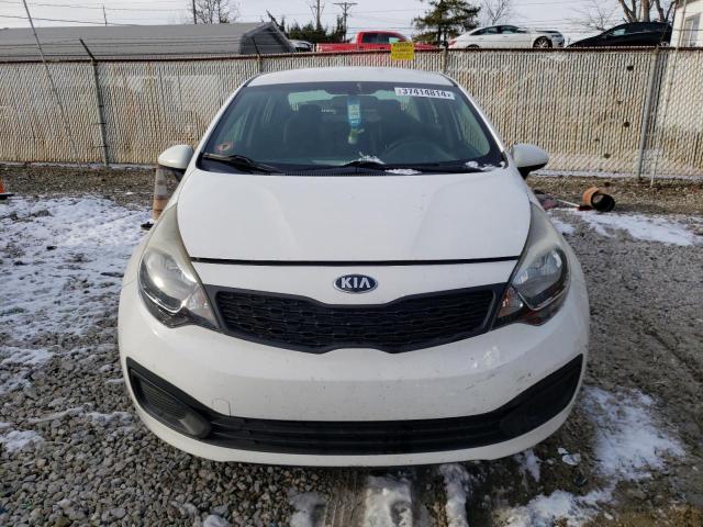 KNADM4A34F6529525 - 2015 KIA RIO LX WHITE photo 5