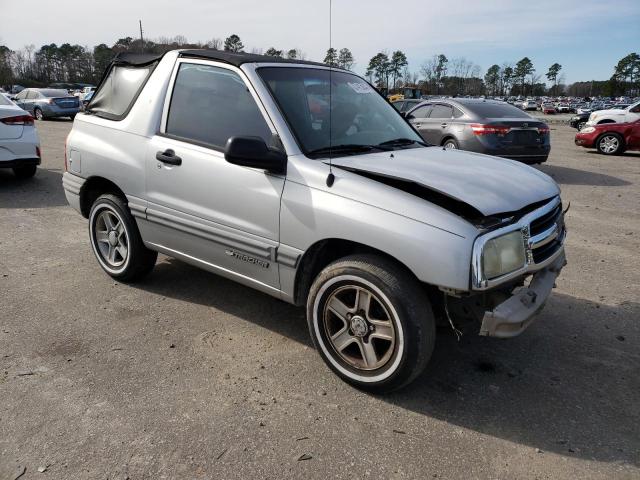 2CNBE18C536905243 - 2003 CHEVROLET TRACKER SILVER photo 4