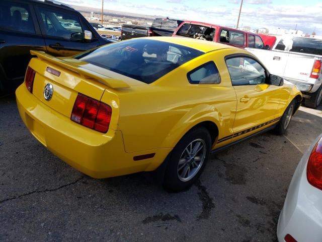 1ZVHT80N755234583 - 2005 FORD MUSTANG YELLOW photo 3