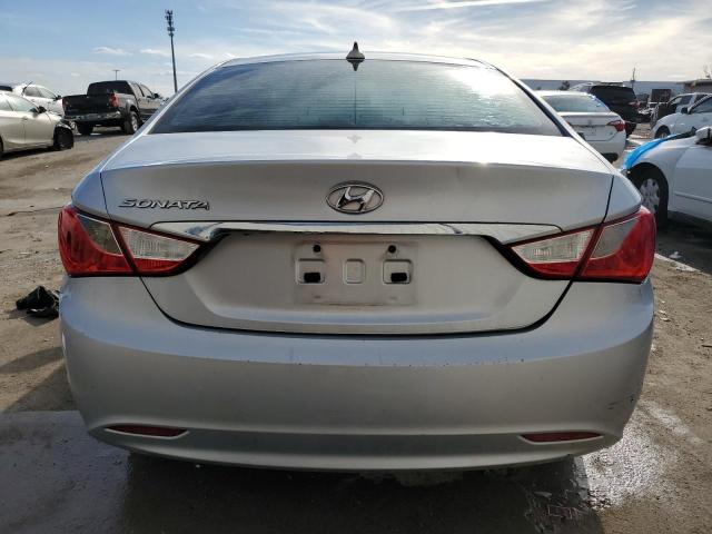 5NPEB4AC6DH653456 - 2013 HYUNDAI SONATA GLS SILVER photo 6